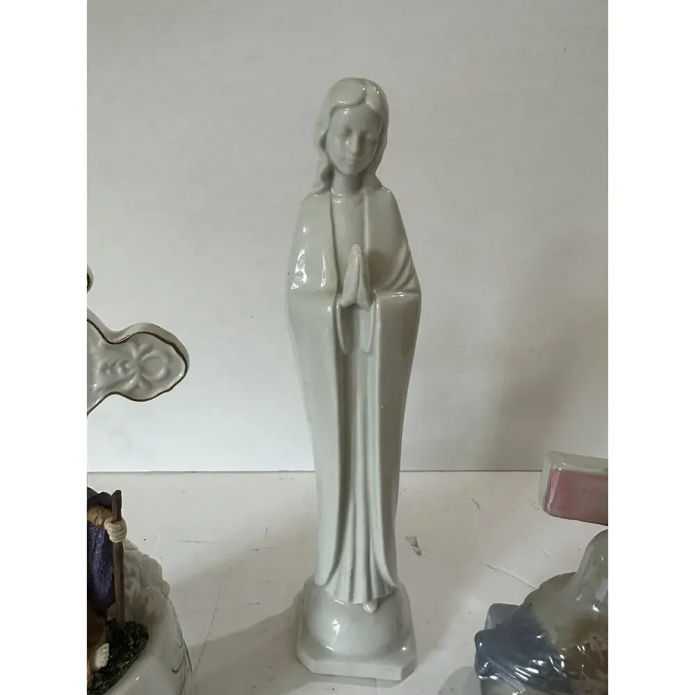 Lot Of 4 Religious Figures Praying Madonna Glazed Pigeons Joseph Mary Jesus READ